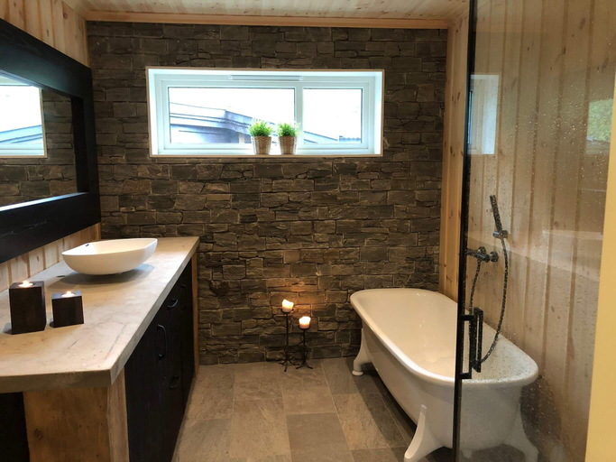 Bathroom, person holiday home in Skare-By Traum, Odda