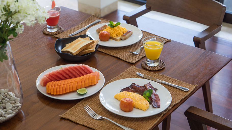 Food & Drinks 5, Villa Adenium, Badung
