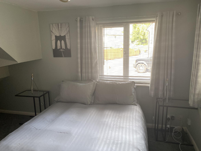 Others 4, Wellbrook Rooms, Hertfordshire