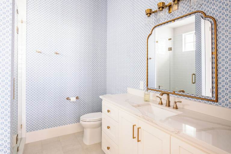 Bathroom 3, 24/7 Barefoot Bliss 247 LAK, Nueces