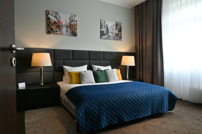 Bedroom 8