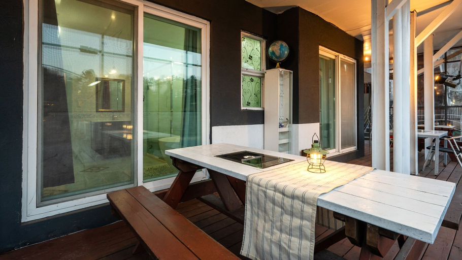 Dining Room 6
