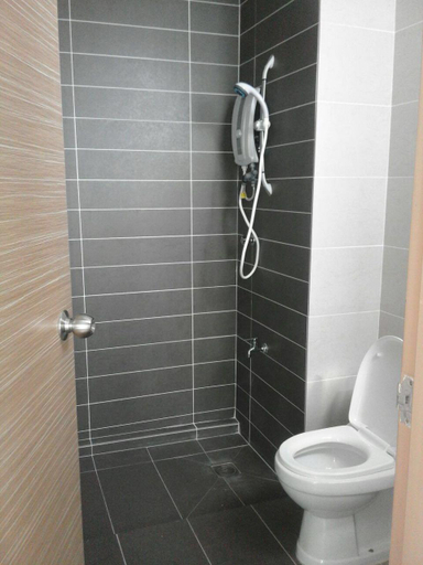 Bathroom, Homelite Resort water theme park condominium, Miri