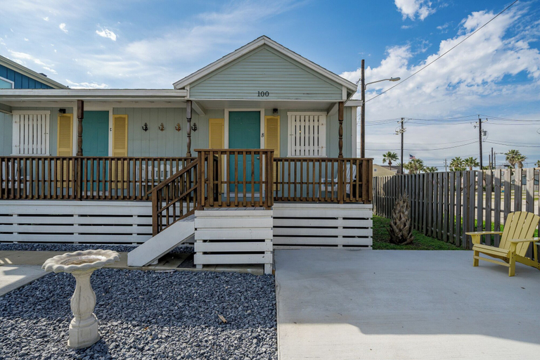 Exterior & Views 2, Tranquil Breeze by Silver Sands Vacation Rentals, Nueces