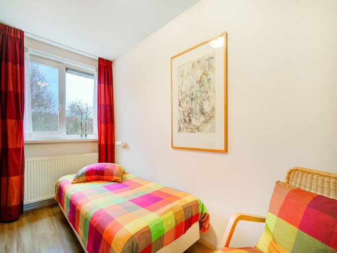 Bedroom 2, Apartment Noordwolde Rural Retreat, Weststellingwerf