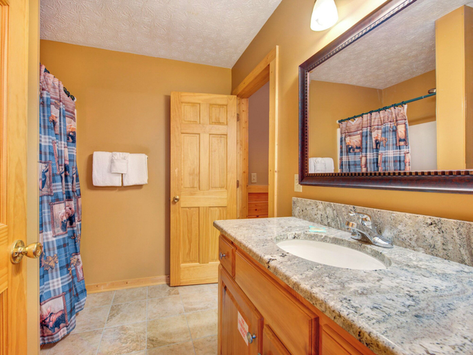 Bathroom 4, Cub's Corner by Jackson Mountain Rentals, Sevier