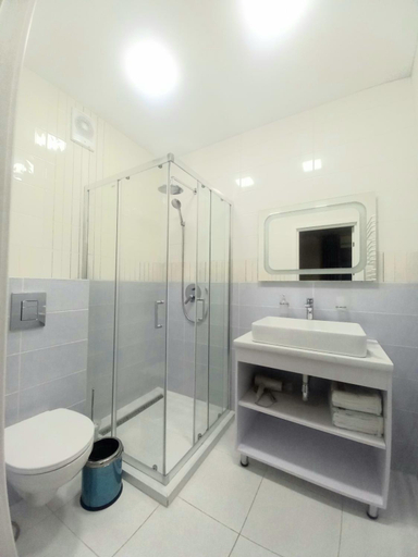 Bathroom 3, Отель MONBLAN, Rakhivs'kyi