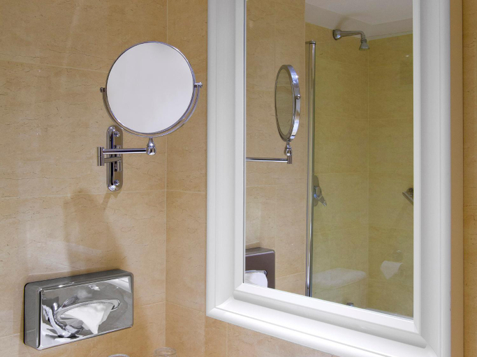 Bathroom 5, Bonnington Dublin, Dublin