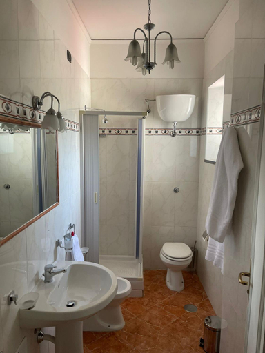 Others 2, Hotel il Rosone, Napoli