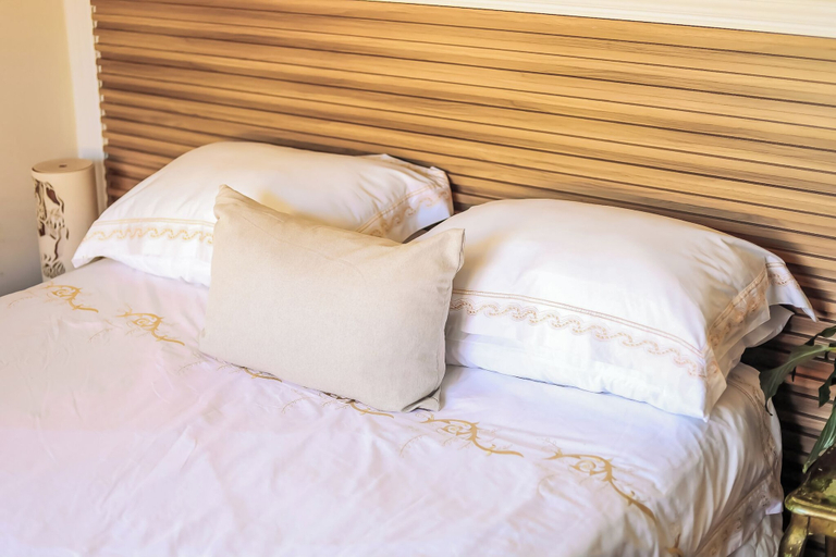 Others 4, Serenity heights Backpackers & Tours