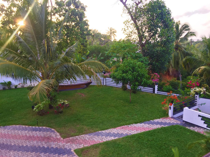 Others 5, Villa Shanaya, Hikkaduwa