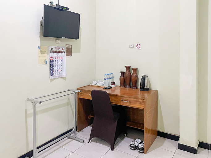 Others 4, Hotel Permai Syariah RedPartner Sananwetan Blitar, Blitar