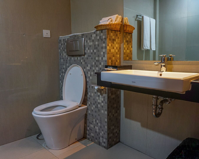 Bathroom 2