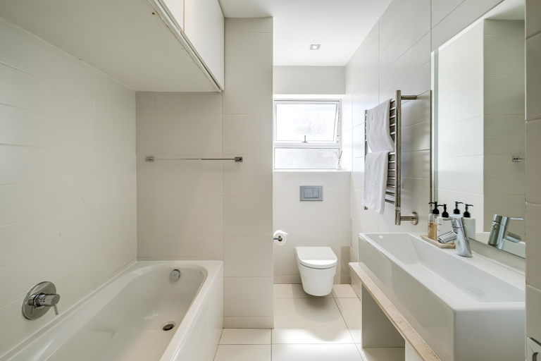 Bathroom 2, Marella, City of Cape Town