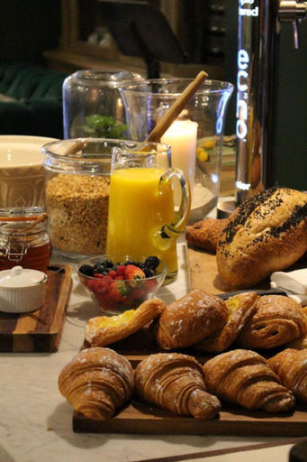 Food & Drinks 4, House Bedrooms Dublin, Dublin