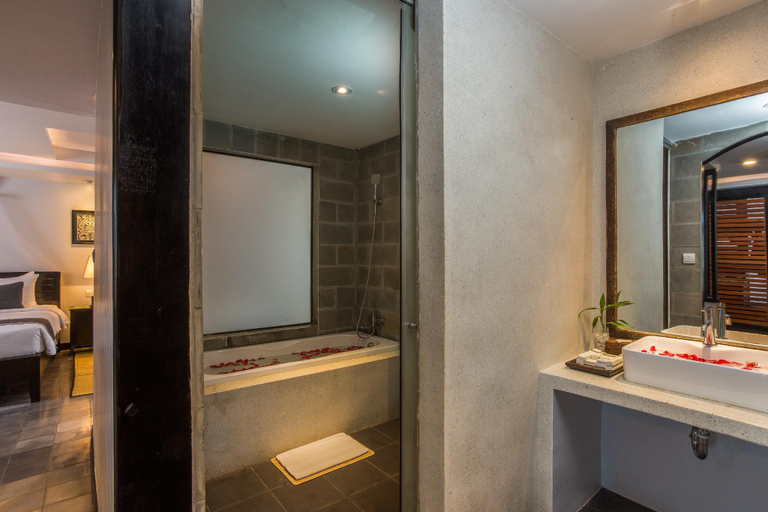 Bathroom 5, The Grand Cyclo Boutique Suite & Spa, Siem Reap
