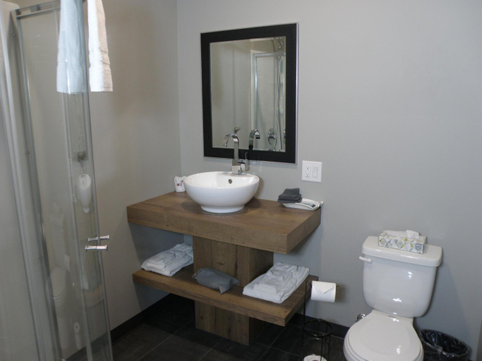 Bathroom 5, Motel Hotelia, Le Fjord-du-Saguenay