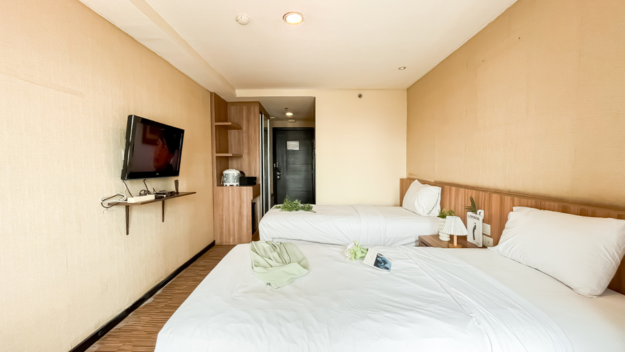Bedroom 3, Modern Minimalist Studio (No Kitchen) at Great Western Apartment By Travelio, Tangerang