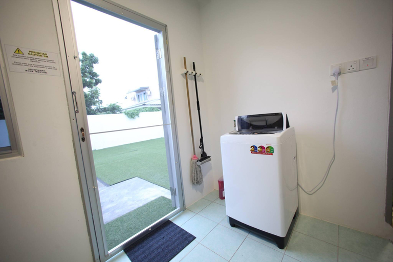 Others 5, Come Inn Homestay 1379, Miri