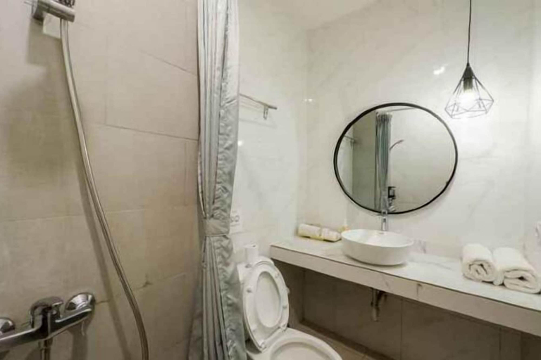 Bathroom 13