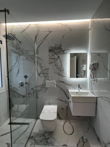 Bathroom 3, Villa Niku Berat, Beratit