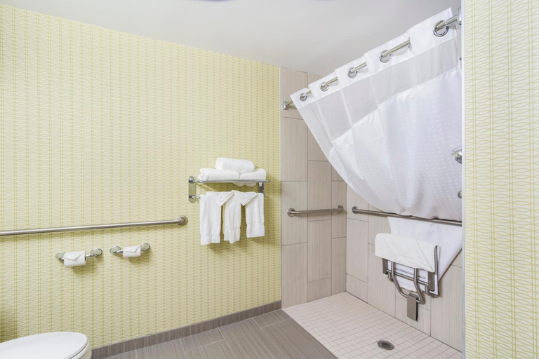 Bathroom 3, Clarion Hotel & Conference Centre Sherwood Park, Division No. 11