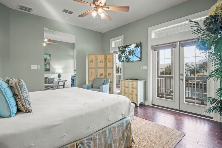 Bedroom 3, Lovey Dovey 145 BE, Nueces