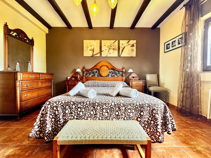 Room 2, Rural Apartment With Private Garden, Madrid