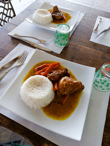 Food & Drinks 4, kann Zananas, Anse-Bertrand