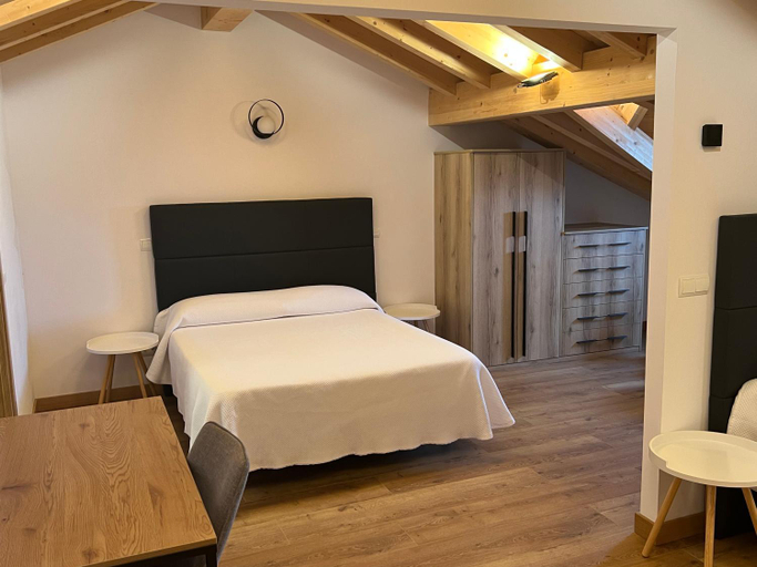 Bedroom 3, hotel la trainera, Cantabria