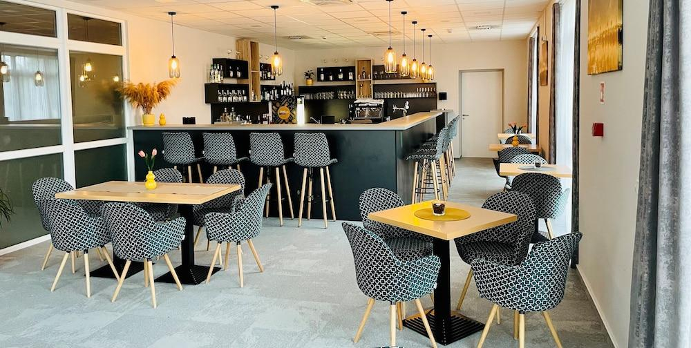 Food & Drinks 5, Gyirmot Sport & Wellness Hotel, Győr