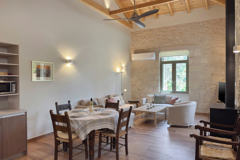 Others 5, Lithos Residence, Crete