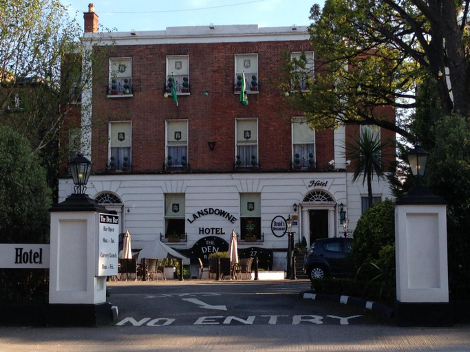 Others 5, The Lansdowne Hotel, Dublin