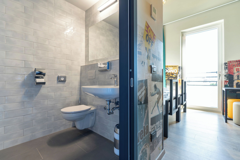 Bathroom 5, a&o Hostel Firenze Campo Di Marte, Florence