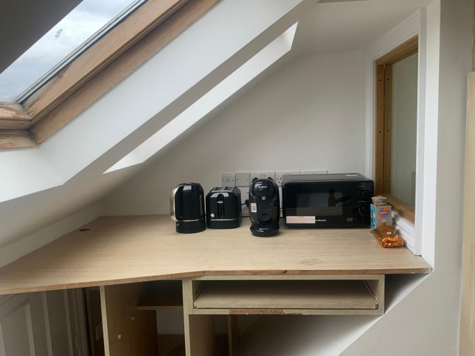 Others 4, The London En-Suite, London