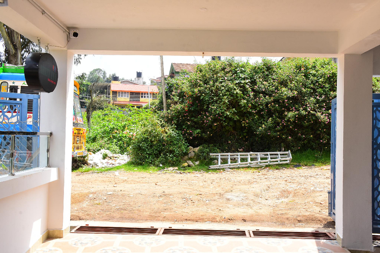 Others 5, Amity Inn, Dindigul