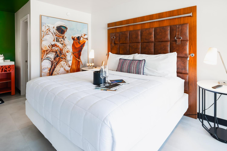 Bedroom 25