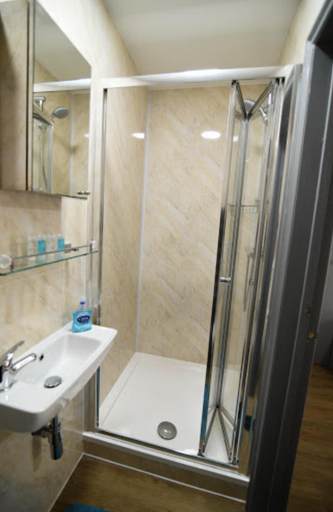 Bathroom 3, London Suites, London