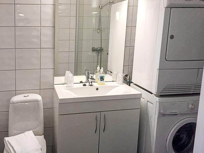 Bathroom 3, 6 Person Holiday Home in Austrheim, Austrheim