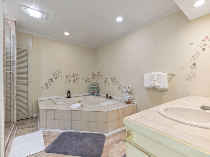 Bathroom 3, Shooting Star by Jackson Mountain Rentals, Sevier