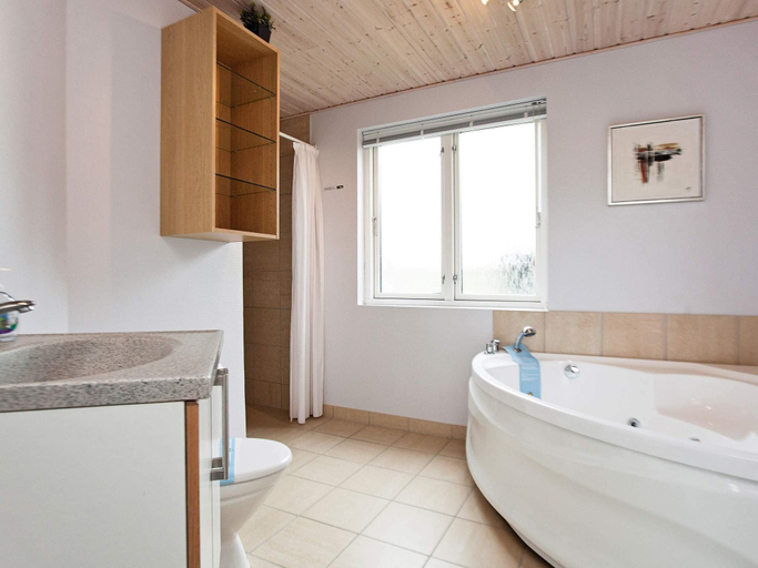 Bathroom 3, Luxury Retreat near Sea - By Traum Ferienwohnungen, Holstebro