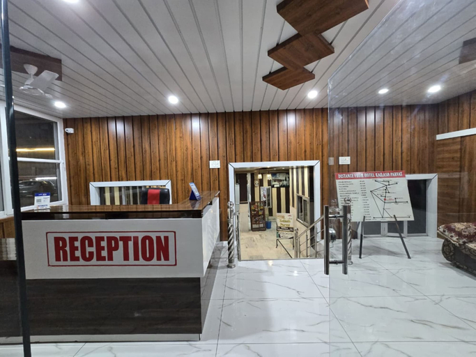 Others 3, Hotel kailash parvat, Una
