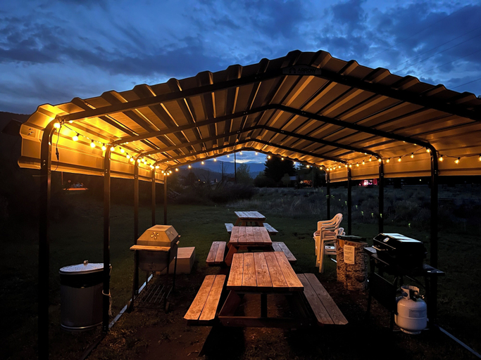 Food & Drinks, Aspen Ridge Cabins, Rio Grande