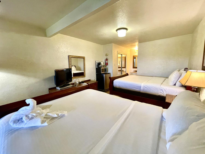 Others 3, Mountain Harbor Queen Guest Room on Lake Ouachita, Montgomery