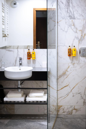 Bathroom 2, Garden Square Hotel, Kraków City