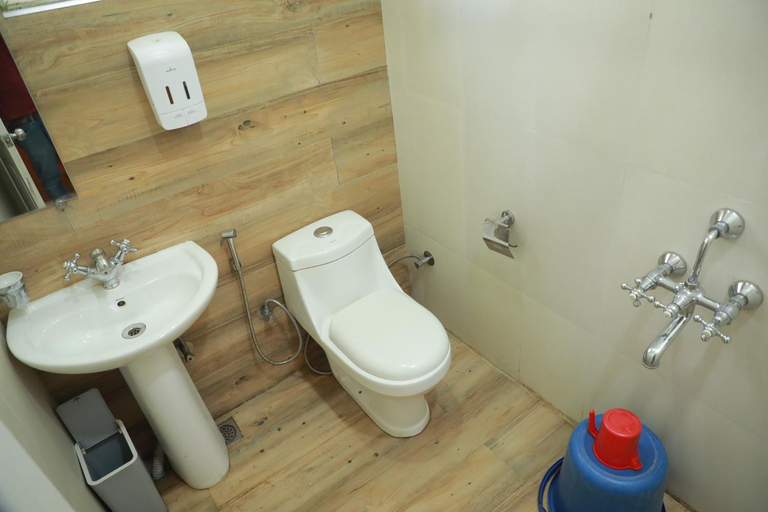 Bathroom 4, The Woodlands Residency- Unmarried and stag groups not allowed, The Nilgiris