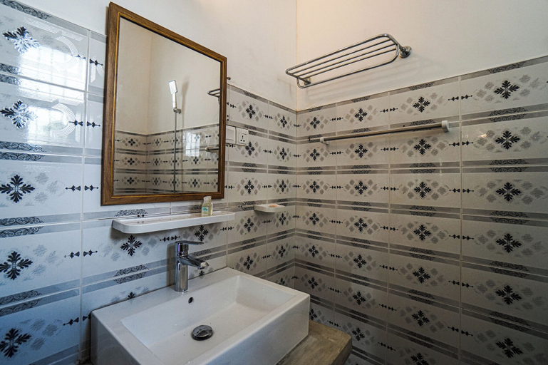 Bathroom 3, Ayur Ayur White Sail Villa, Negombo