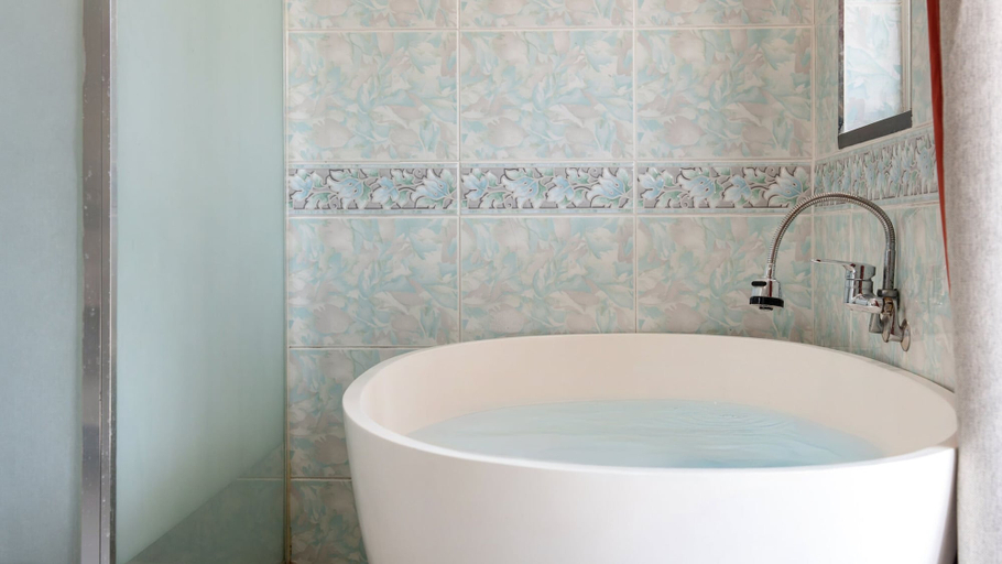 Bathroom 9