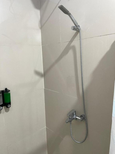 bathroom 6