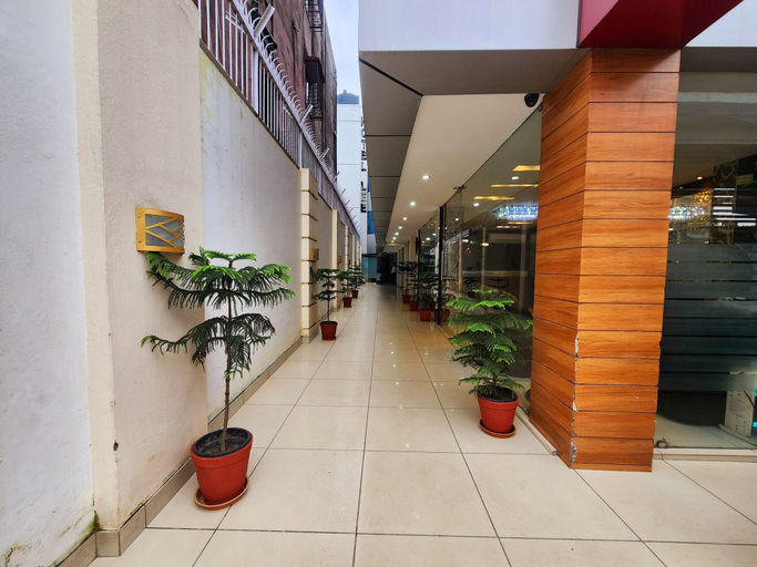 Exterior & Views, Hotel Lee International, Kolkata
